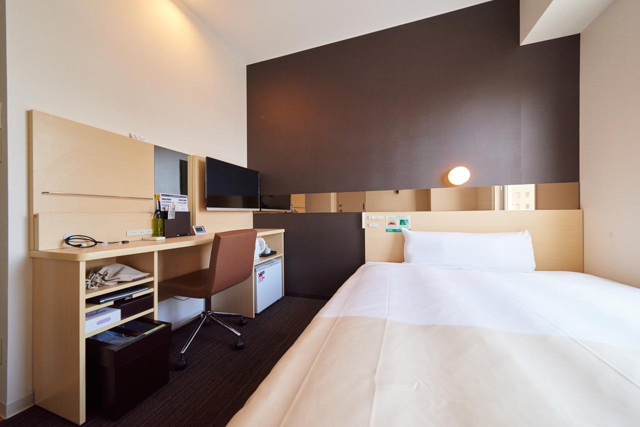 Super Hotel Jr Nara Ekimae Sanjo Dori Esterno foto